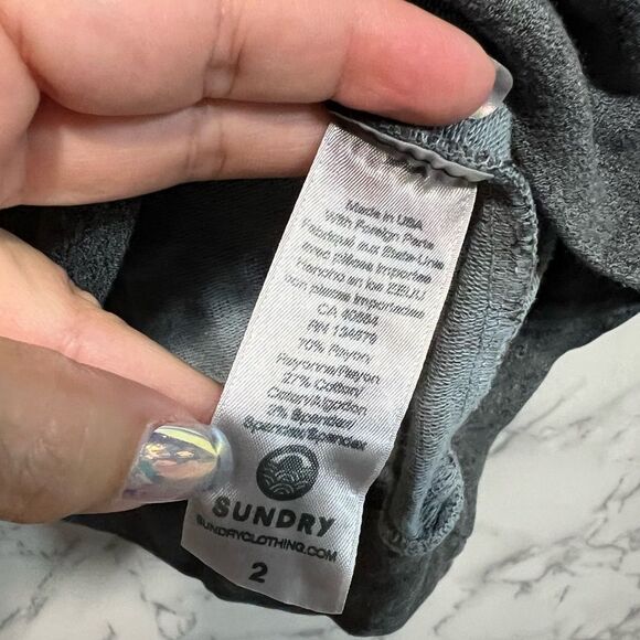 Sundry Ombre Off Shoulder Sweatshirt Black & Gray Pullover Size 2= M=8-10 - Picture 5 of 7
